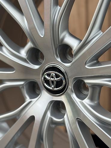 шины на камри: Литые Диски R 17 Toyota, Комплект, отверстий - 5, Новый — 4