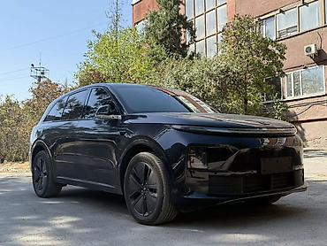 byd leopard 5: Lixiang L6: 2024 г., Гибрид, Кроссовер — 1