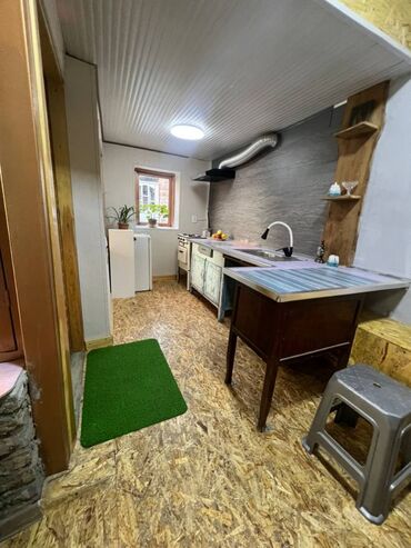 Офисы: Сдаю Офис, 70 м², В частном доме, 1 линия at lalafo.kg — 3 Офисы: Сдаю Офис, 70 м², В частном доме, 1 линия — 3