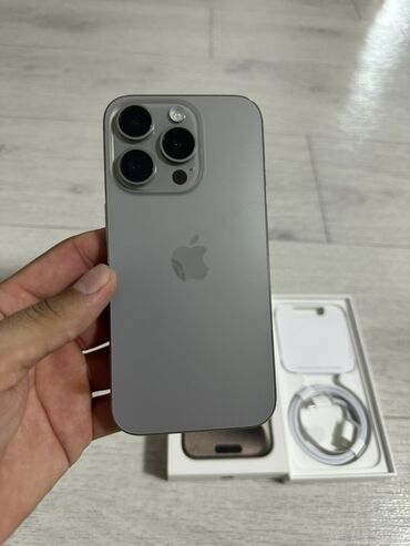 айфон 15 прр: IPhone 15 Pro, 256 ГБ, Natural Titanium, Заряддоочу түзүлүш, Коргоочу айнек, Каптама, 88 %