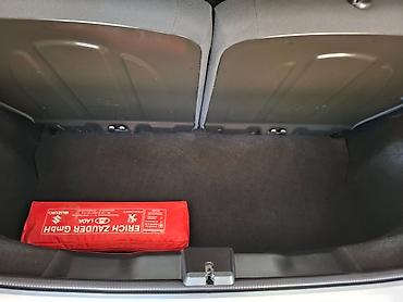 Peugeot: Godiste: 2015 Cena: 4800€ Kilometraza: 121,000km Automobil je u — 24