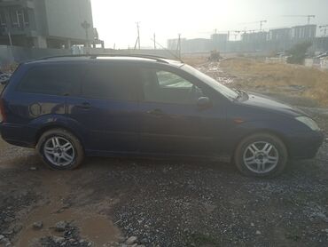 срочно продаю форд транзит: Ford Focus: 2002 г., 1.8 л, Механика, Бензин, Хетчбек