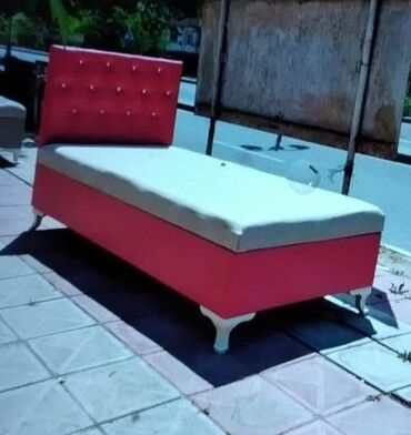 Çarpayılar: Çarpayi 1 ededi 150 ₼ alti bazalidir 2 ededir qirmizi ve göy unvan