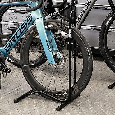 speedone frame: Подставка для велосипедов имеет 3 вида опоры. качество супер — 2