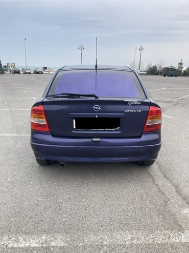 Opel: Opel Astra: 1.6 l | 2001 il 320000 km Sedan — 8