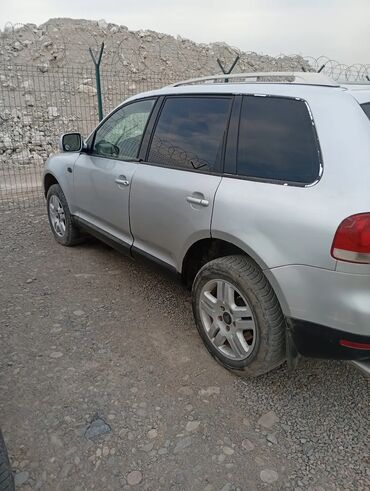 машина за 40000: Volkswagen Touareg: 2003 г., 3.2 л, Автомат, Газ, Внедорожник