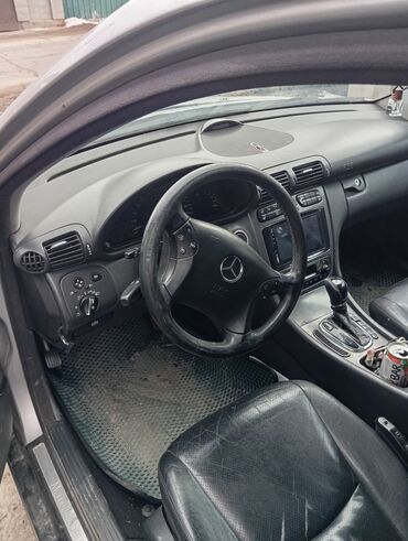 Mercedes-Benz: Mercedes-Benz C-Class: 2003 г., 3.2 л, Автомат, Газ, Универсал — 9