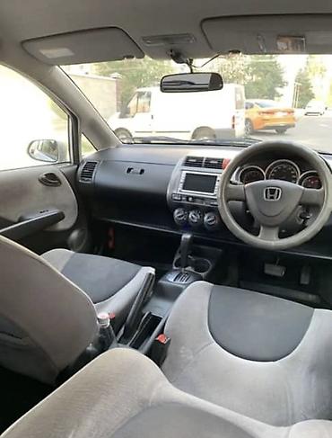 накладка на фит: Honda Fit: 2003 г., Бензин, Хэтчбэк — 5