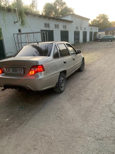купить автомобиль в кыргызстане: Daewoo Nexia: 2008 г., 1.6 л, Механика, Бензин