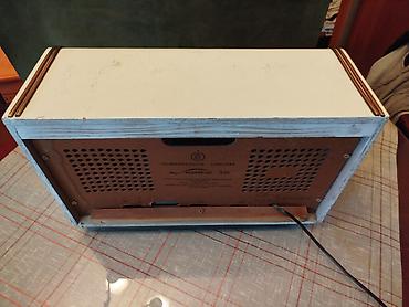 c4 2005: Stari,retro radio (preradjeni) lampas.Iskorisceno kuciste Drugi i — 9