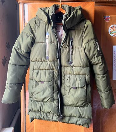 кожаные куртки женские бишкек: Пуховик, S (EU 36)