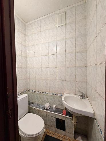 105: 3 комнаты, 64 м², Золотой квадрат 105 серия, 1 этаж, Требуется ремонт — 6