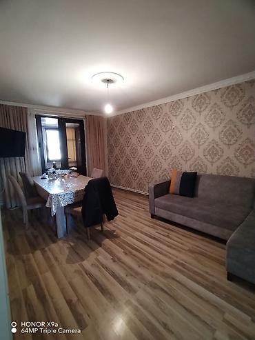 Daşınmaz əmlak: Salam içi dolu 3 otaqlı remontlu evdir Köhnə yevlax afdovaqzalın yanı — 6