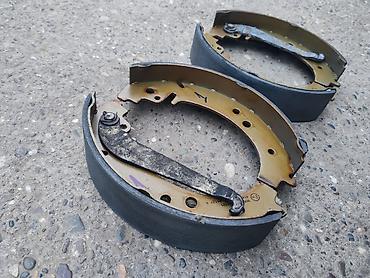 nosaci za stapove: Paknovi Lada 7 Riva, Lada 2121,21213,21214 Niva broj 1. Polovno — 3