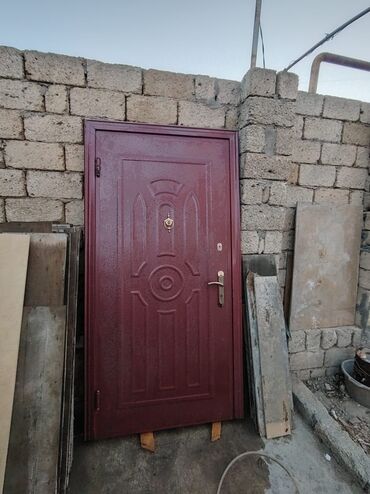 замок невидимка: Mənzil üçün İşlənmiş Giriş qapısı 100x215 sm Petlə ilə, Zəmanətsiz, Ünvandan götürmə
