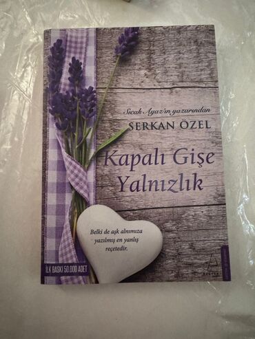 Stiv Harvinin yazdığı "Qadın Kimi Davran, Kişi Kimi Düşün" kitabı