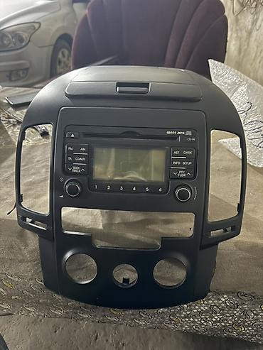 Панели приборов, щиты: Hyundai i 30(2008) üçün ön panel konsolu və orijinal multimedia/radio — 1