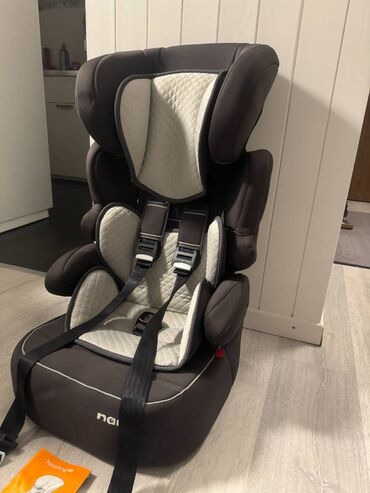 Autosedišta: Autosediste za decu br.26 od 15-36 kg, uvoz CH — 9