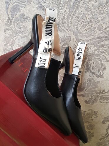miss dior: Ayaqqabılar Dior, 38.5, rəng - Qara