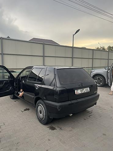галф 2: Volkswagen Golf: 1991 г., 1.8 л, Механика, Бензин, Хэтчбэк — 2