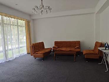 Продажа коттеджей и домов: Продается двухэтажный коттедж площадью 197 кв. м. вместе с участком — 6