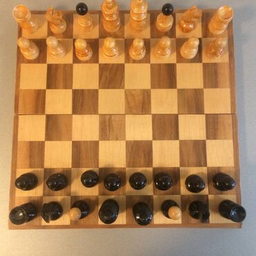 Društvene igre: Sah iz 70-tih Drvene figure, drvena kutija 33x32.5cm Stanje kao na — 6