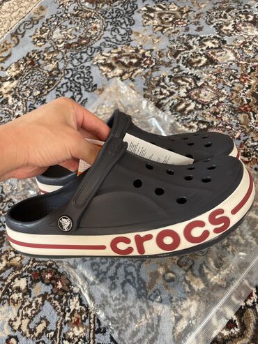 кроссовки anta: Crocs 41 размер Б/У отличным состояние почти новый made in Vietnam