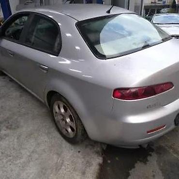 branik: Alfa Romeo 159 zadnji branik kod boje 565/A. Alfa Romeo 159 zadnji — 1