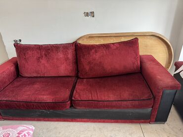 Divan, İşlənmiş, Açılmayan, Bazasız, Vеlur parça, Çatdırılma yoxdur