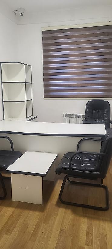 ofis stol: Ofis mebel dəsti Tərkibi: - Direktor masası – geniş iş səthi, qapalı — 6