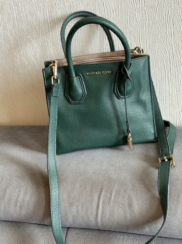 женские джинсовые рюкзаки: Сумка с короткой ручкой, Michael Kors at lalafo.az женские джинсовые рюкзаки: Сумка с короткой ручкой, Michael Kors