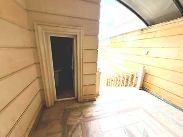 Həyət evləri və villaların satışı: 6-cı mikrorayon 6 otaqlı, 300 kv. m, Orta təmir — 12