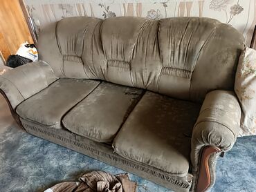 продам бу диван: Диван-кровать, цвет - Коричневый, Б/у