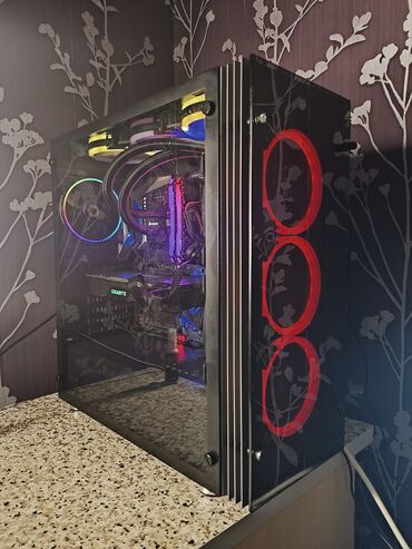 Masaüstü kompüterlər və iş stansiyaları: Aorus z390 master ana kart i9 9900k corsa sulu soytma ramlar da 32