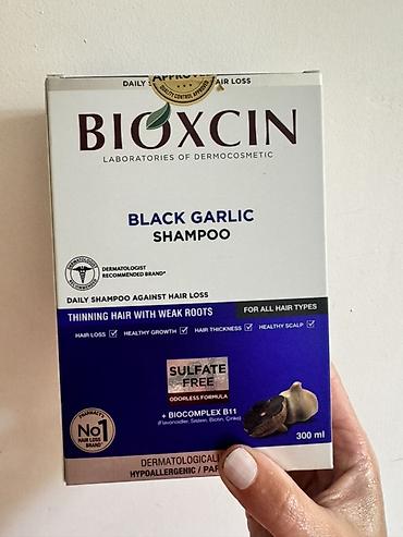 saç satış: Şampun və yağ satilir bioxin. Biri 20 man. İkisin alsaz endirim — 3
