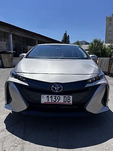 byd e2 2025: Toyota Prius: 2020 г., 1.8 л, Автомат, Гибрид, Лифтбек — 1