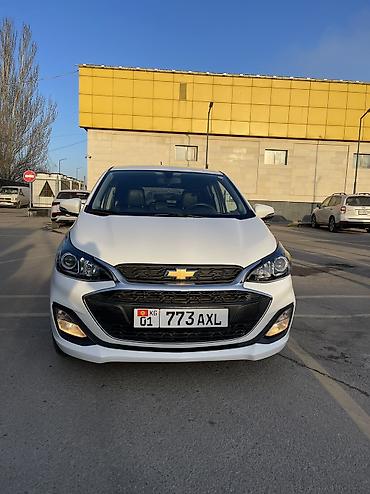 Chevrolet: Chevrolet Spark: 2021 г., 1 л, Бензин — 3