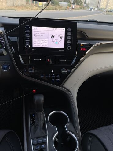 Toyota: Toyota Camry: 2021 г., 2.5 л, Вариатор, Гибрид, Седан — 8