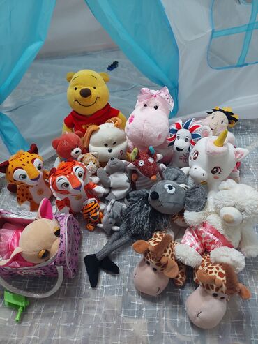 продам палатку: Продаю детские игрушки в хорошем чистом состоянии Мягкие игрушки за