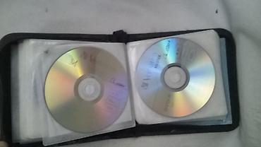 pack grek: Futrola za CD za 40 diskova,crvena,ispucale iznutra obe korice — 9