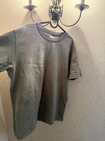 горловина: Мужская футболка, L, Uniqlo, Б/у, цвет - Серый, Самовывоз — 1