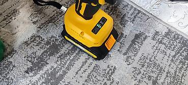 Дрель-шуруповерты: Аккумуляторный шуруповёрт/дрель DeWALT в кейсе Комплектация: - — 4