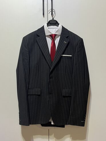 педжак мужской: Костюм 4XL (EU 48), цвет - Черный