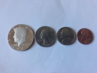 серебряные монеты: 1985г Монеты США
в идеальном состоянии обмен рассмотрю