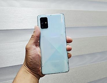 note 2: Samsung Galaxy A71, Б/у, 128 ГБ, цвет - Синий, 2 SIM, 1 SIM — 6