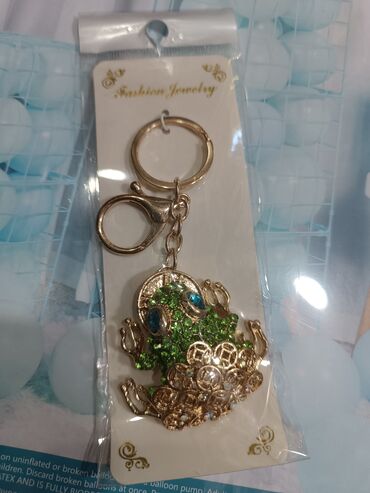 Breloklar: Milli Brloklar 3azn Xrustal Qaşlı dəmir Brloklar 9azn. Gözəl rəngli -da lalafo.az — 13 Breloklar: Milli Brloklar 3azn Xrustal Qaşlı dəmir Brloklar 9azn. Gözəl rəngli — 13