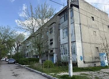 первомайская: 3 комнаты, 64 м², Кудайберген авторынок 105 серия, 1 этаж, Евроремонт — 2