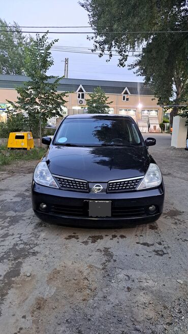 фольксваген поло л с: Nissan Tiida: 1.6 l | 2008 il Sedan