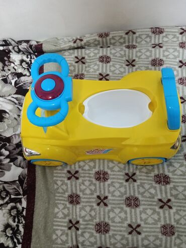 Горшки: Продаём машину горшочек для малыша. очень удобная для малыша, со свето — 8