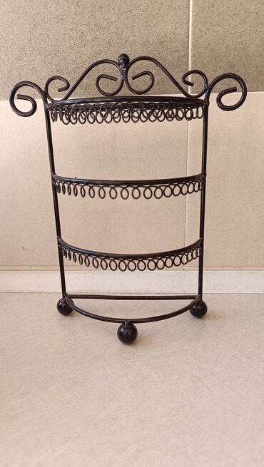 Подсвечники: Декор: декоративный подсвечник на цыпочки 300 декоративный at lalafo.kg — 1 Подсвечники: Декор: декоративный подсвечник на цыпочки 300 декоративный — 1